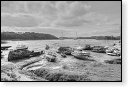 HDR Cimetiere a bateaux B&W scheepskerkhof scheepswrakken scheepswrak urbex quelmer rance bretagne frankrijk kerkhof schip schepen boot boten graffiti strand zwart wit foto
